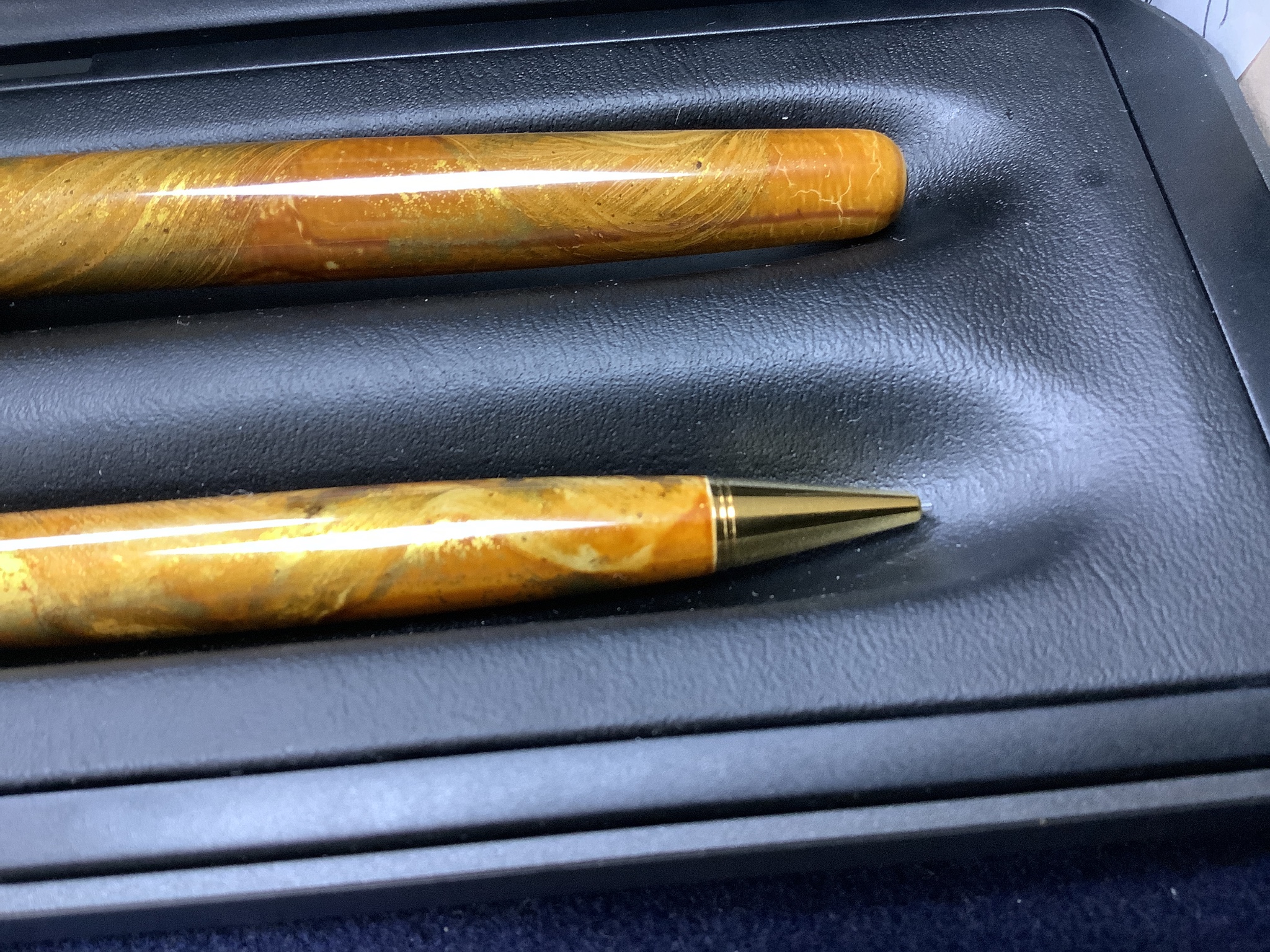 A Parker pen set